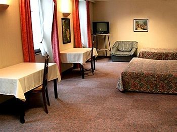 Logis Hotel De La Paix - 투르뉘 외부 사진