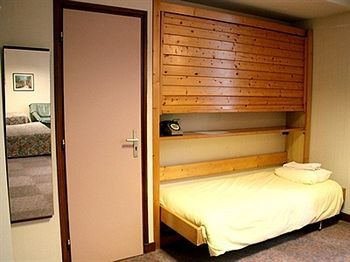 Logis Hotel De La Paix - 투르뉘 외부 사진
